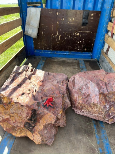 Ландшафтные глыбы красно-фиолетовые 200-1000 килограмм купить в Реутове