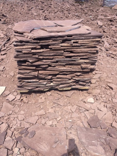 Плитняк лемезит бордовый для цоколя 1,5-2 см купить в Реутове