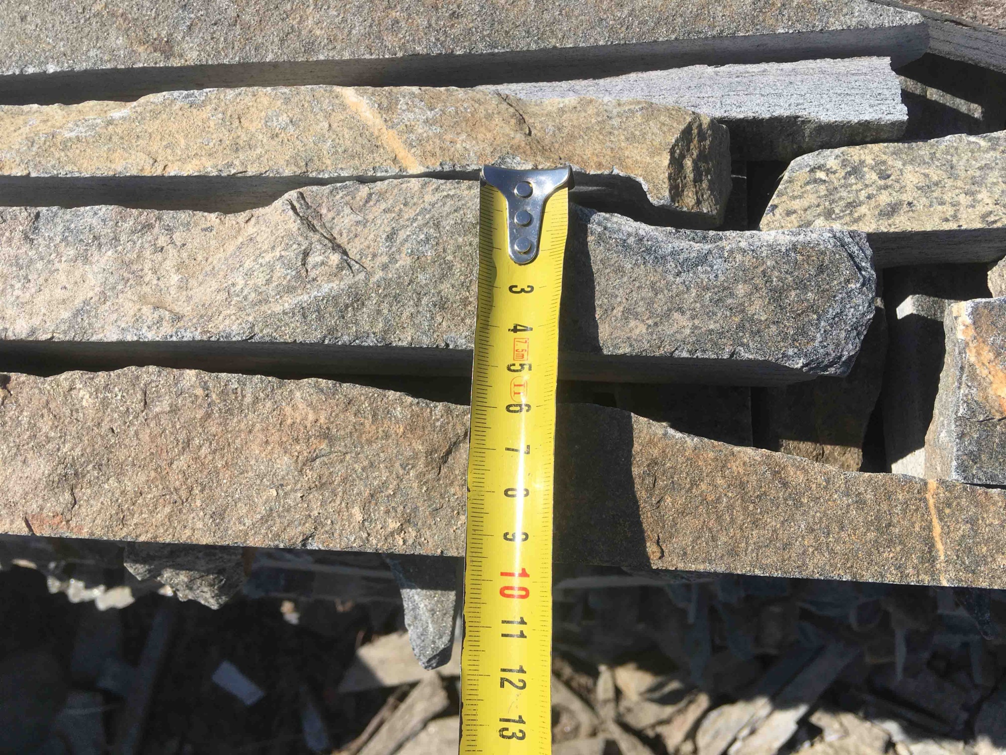 Горбушка златолит мультиколор для облицовки купить в Реутове