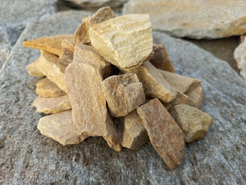 Златолит жёлтый декоративная каменная крошка купить в Реутове