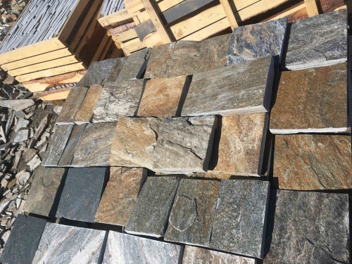 Плитка пилёная златолит Уральский для цоколя, отмостки купить в Реутове