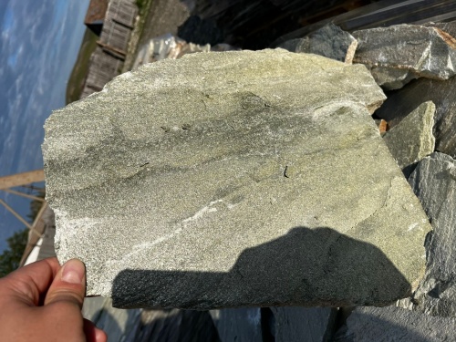 Плитняк златолит зелёный для цоколя, отмостки купить в Реутове