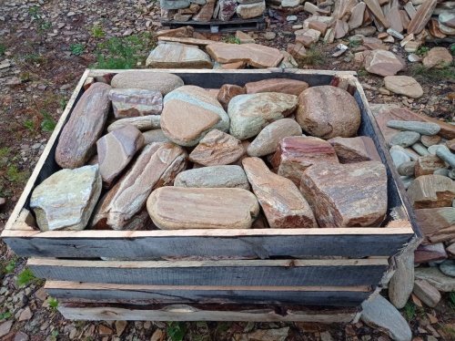 Златолит жёлтый, жёлто-зелёный глыбки и валуны для ланшафтного дизайна купить в Реутове